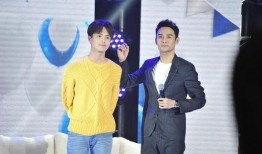 娱乐圈吃瓜爆料明星情侣,甜蜜背后暗藏玄机